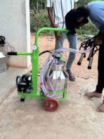 CG - Trolley Milking Machine - Image 2